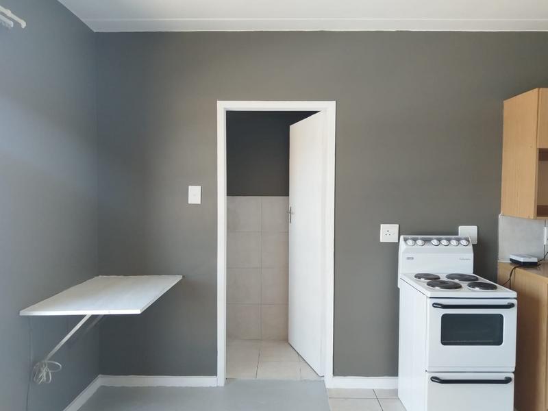 1 Bedroom Property for Sale in Kannoniers Park North West